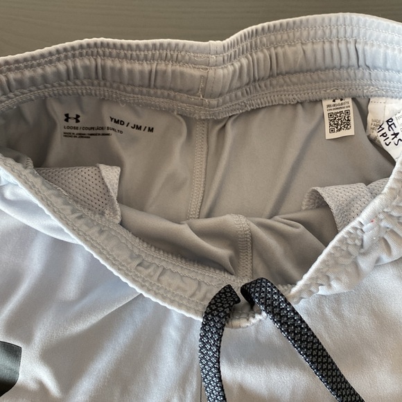 Under Armour Kids Shorts - Picture 4 of 5